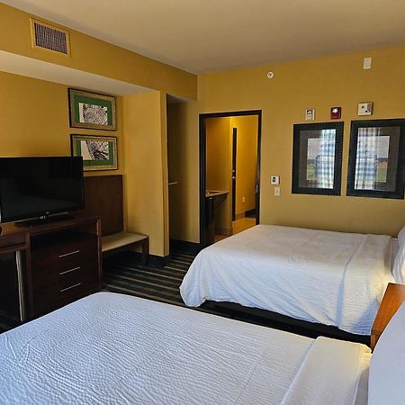 Holiday Inn Express & Suites Perry-National Fairground Area By Ihg Εξωτερικό φωτογραφία