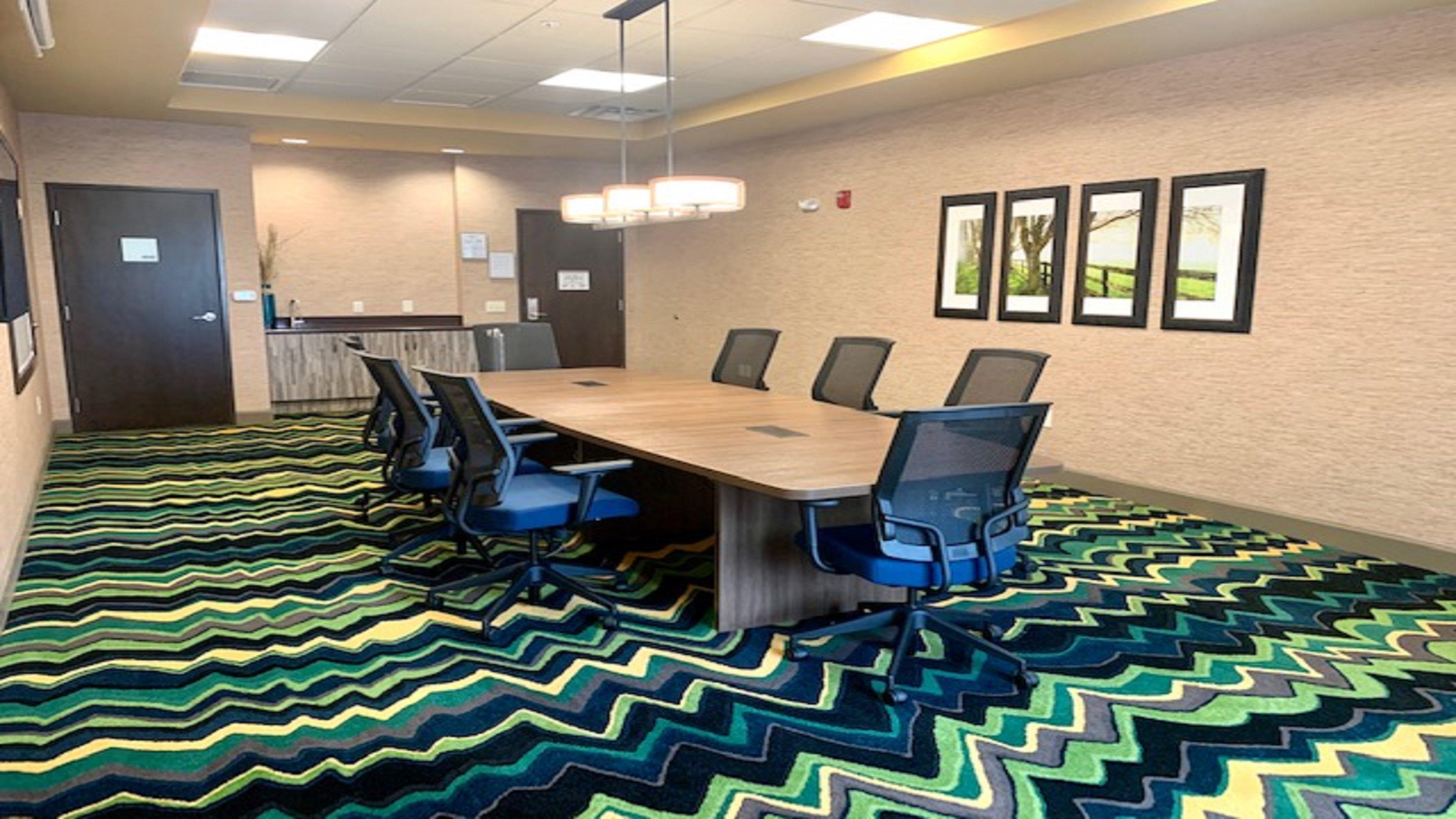Holiday Inn Express & Suites Perry-National Fairground Area By Ihg Εξωτερικό φωτογραφία