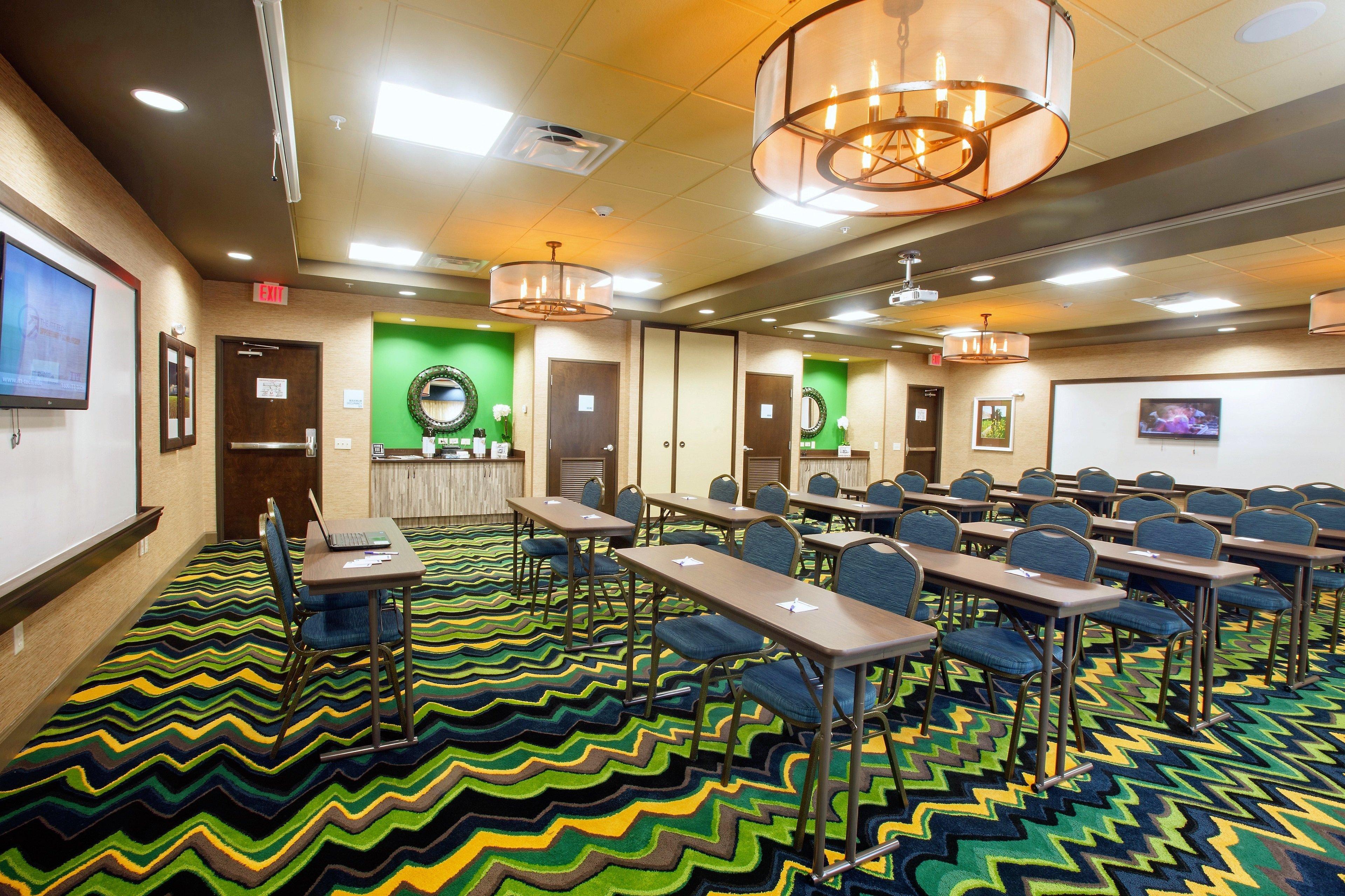 Holiday Inn Express & Suites Perry-National Fairground Area By Ihg Εξωτερικό φωτογραφία