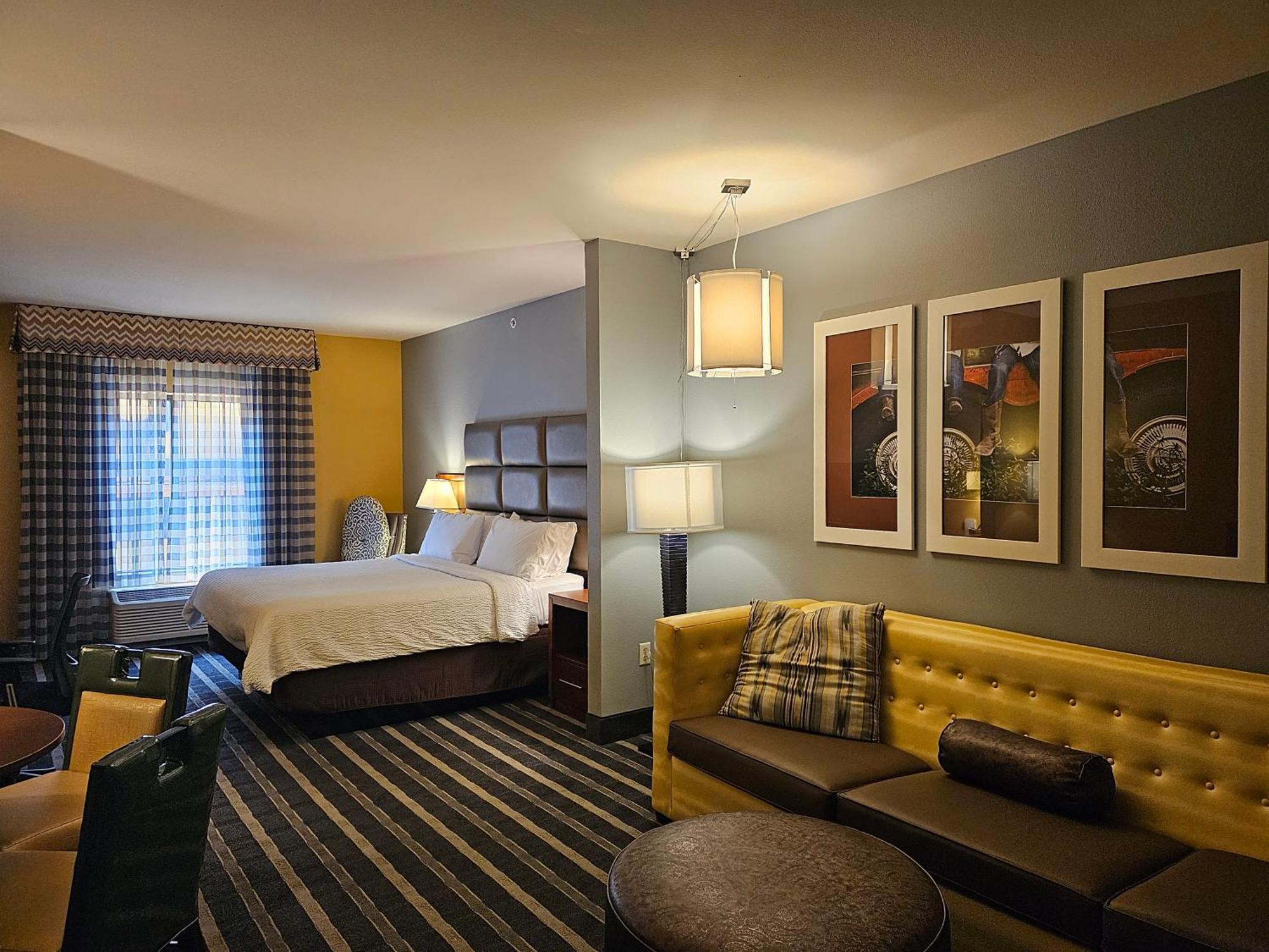 Holiday Inn Express & Suites Perry-National Fairground Area By Ihg Εξωτερικό φωτογραφία