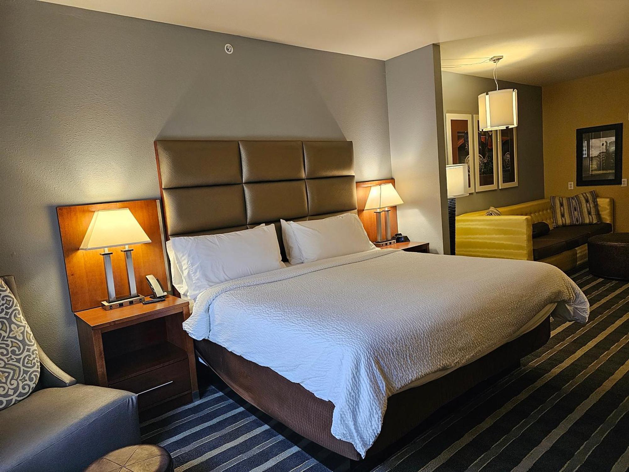 Holiday Inn Express & Suites Perry-National Fairground Area By Ihg Εξωτερικό φωτογραφία