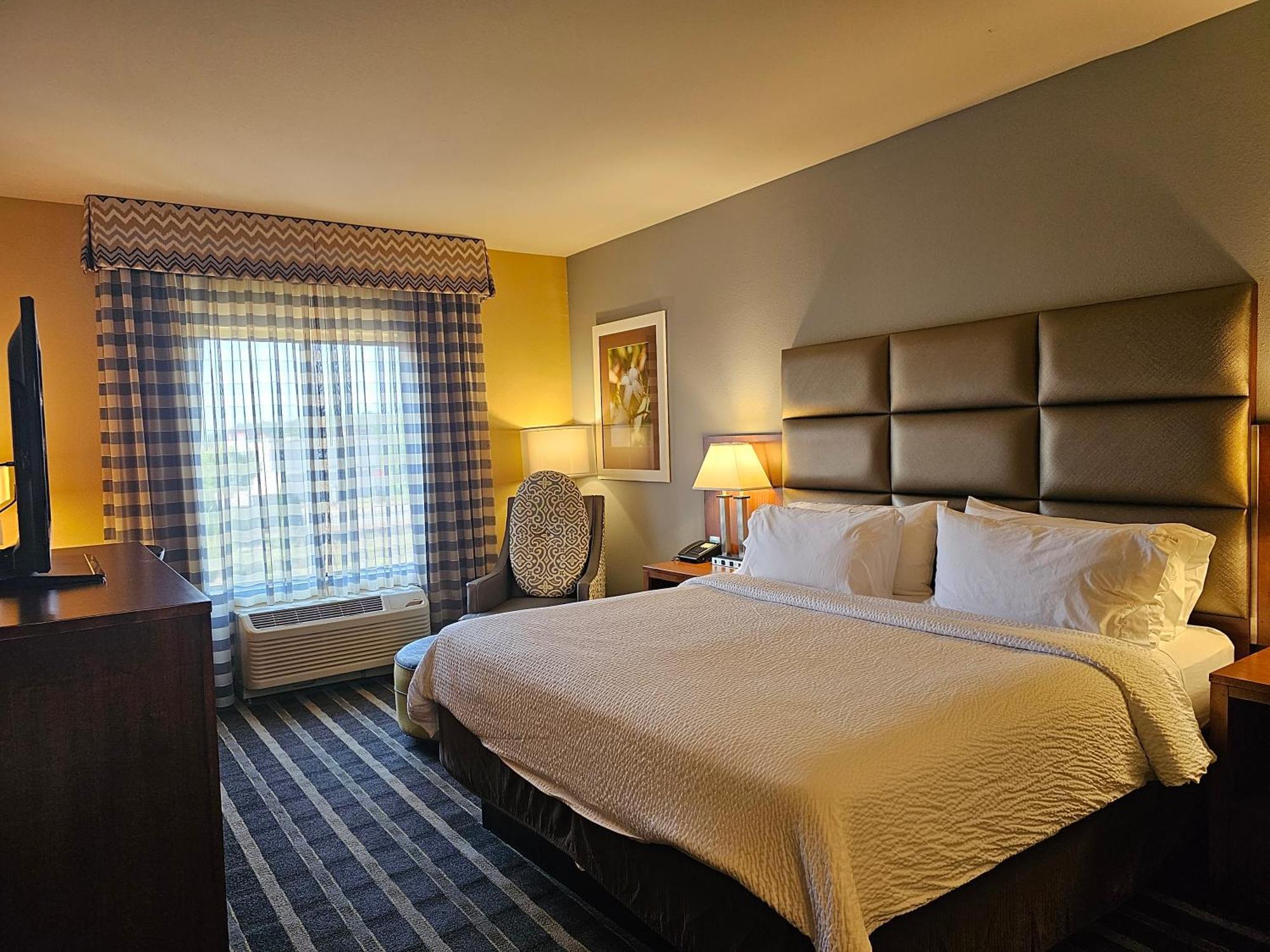 Holiday Inn Express & Suites Perry-National Fairground Area By Ihg Εξωτερικό φωτογραφία