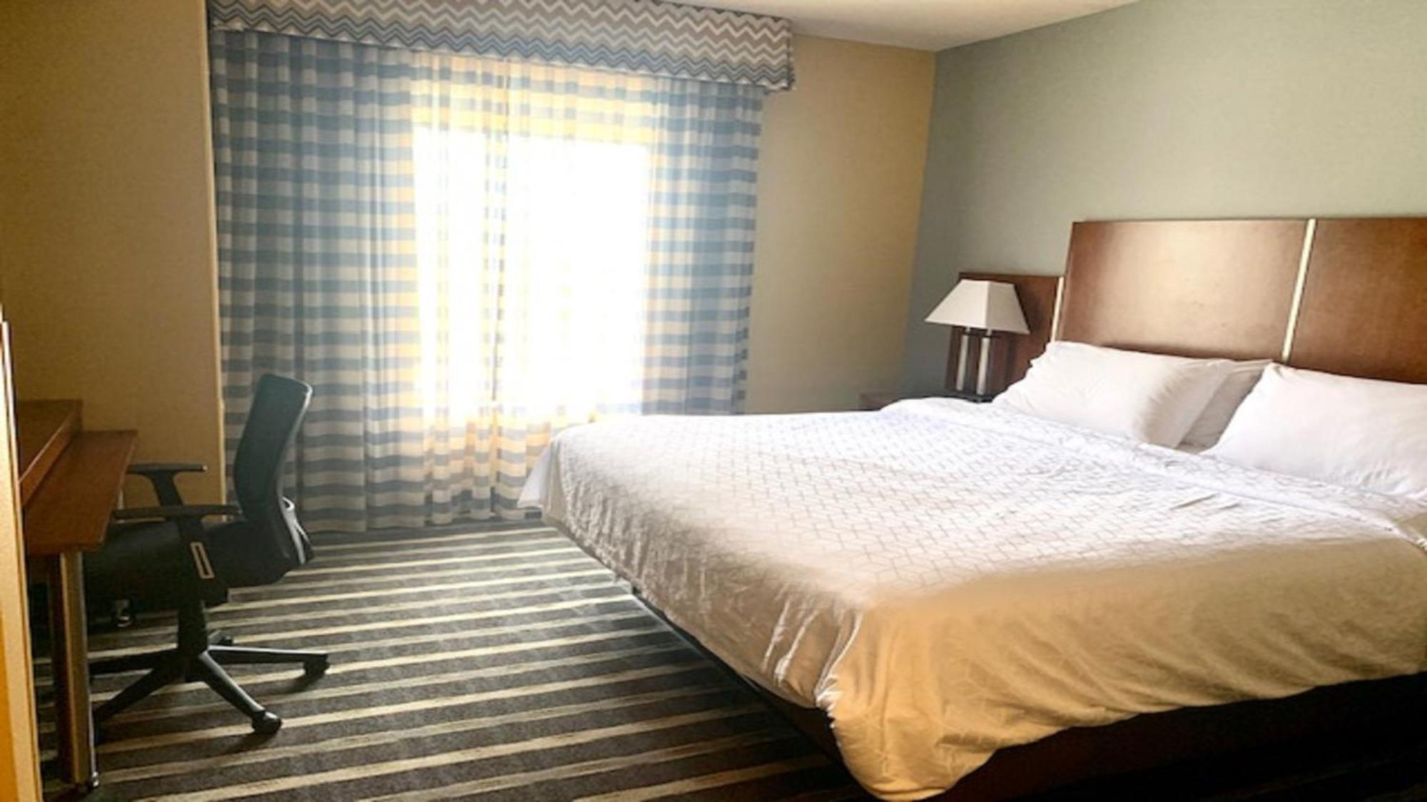 Holiday Inn Express & Suites Perry-National Fairground Area By Ihg Εξωτερικό φωτογραφία