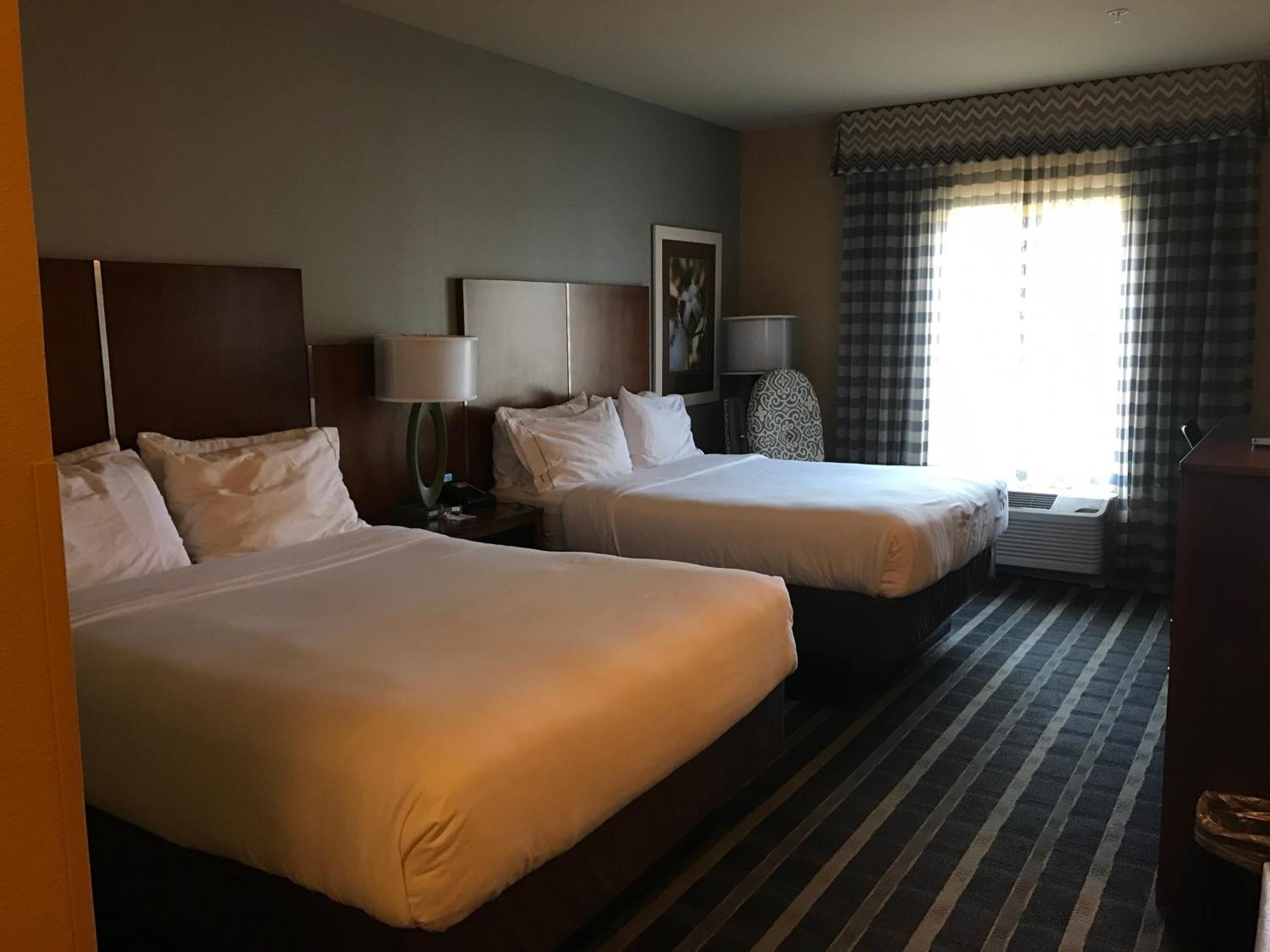 Holiday Inn Express & Suites Perry-National Fairground Area By Ihg Εξωτερικό φωτογραφία