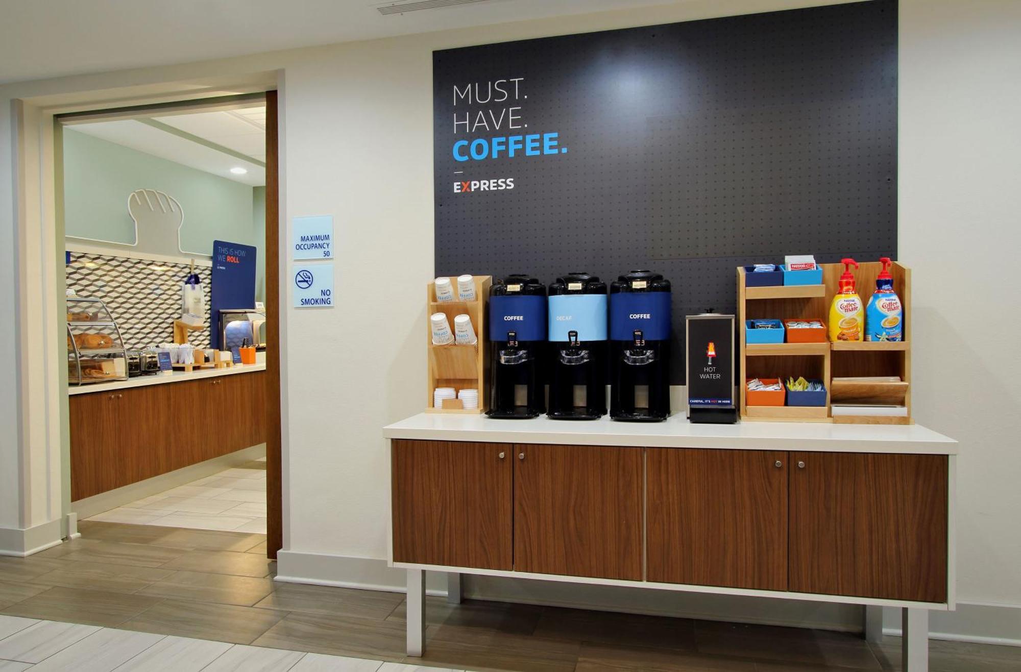 Holiday Inn Express & Suites Perry-National Fairground Area By Ihg Εξωτερικό φωτογραφία