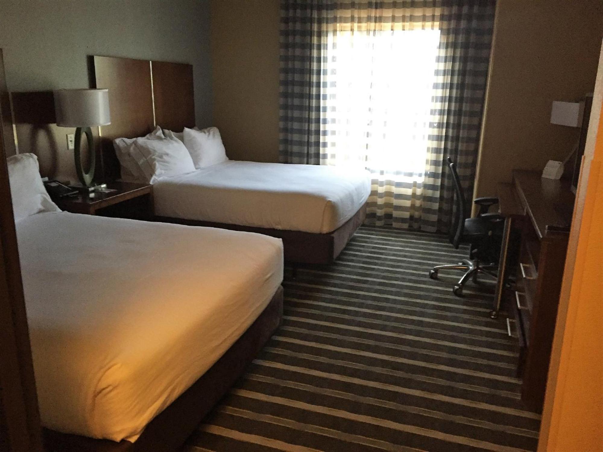Holiday Inn Express & Suites Perry-National Fairground Area By Ihg Εξωτερικό φωτογραφία