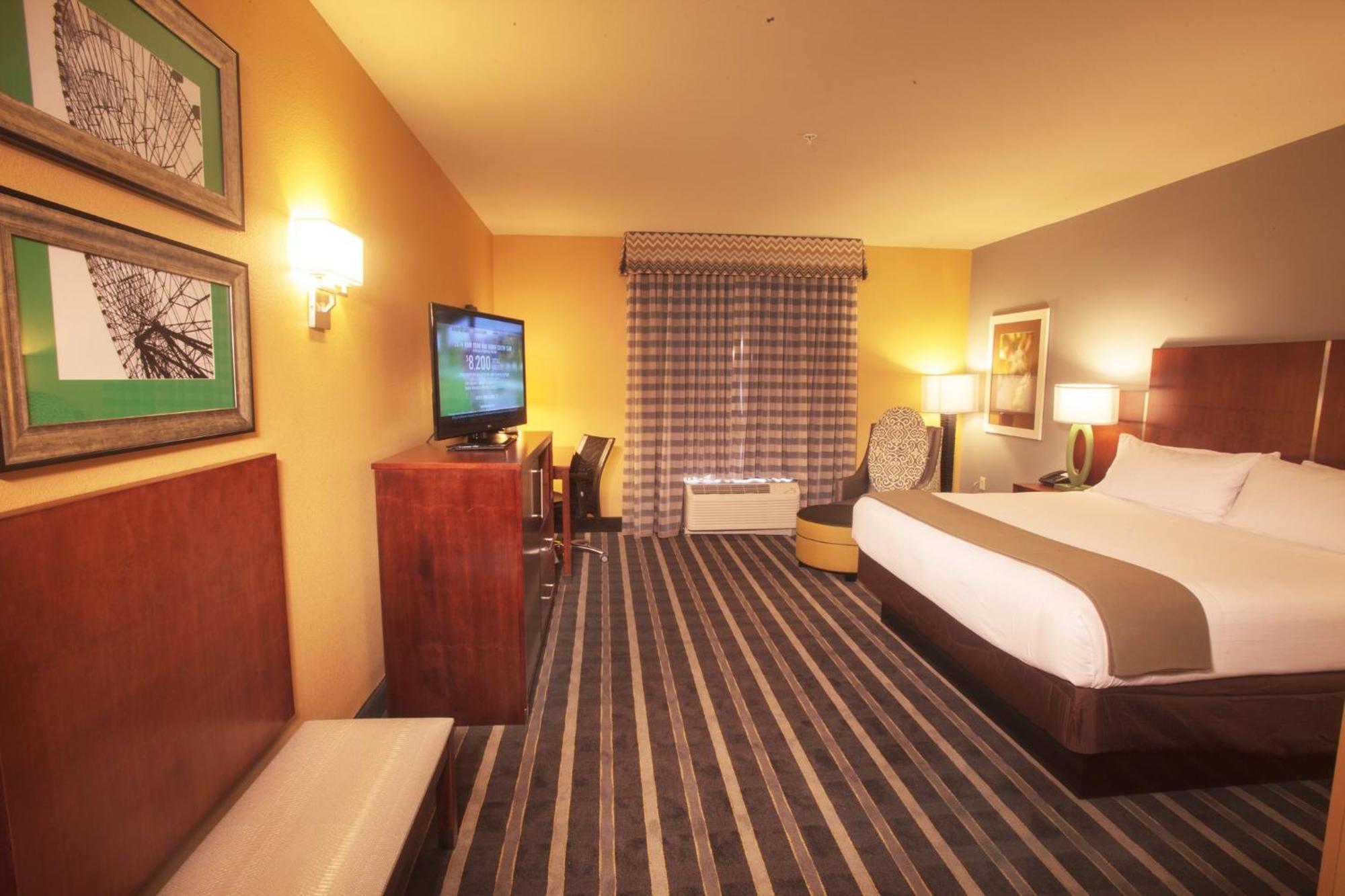 Holiday Inn Express & Suites Perry-National Fairground Area By Ihg Εξωτερικό φωτογραφία
